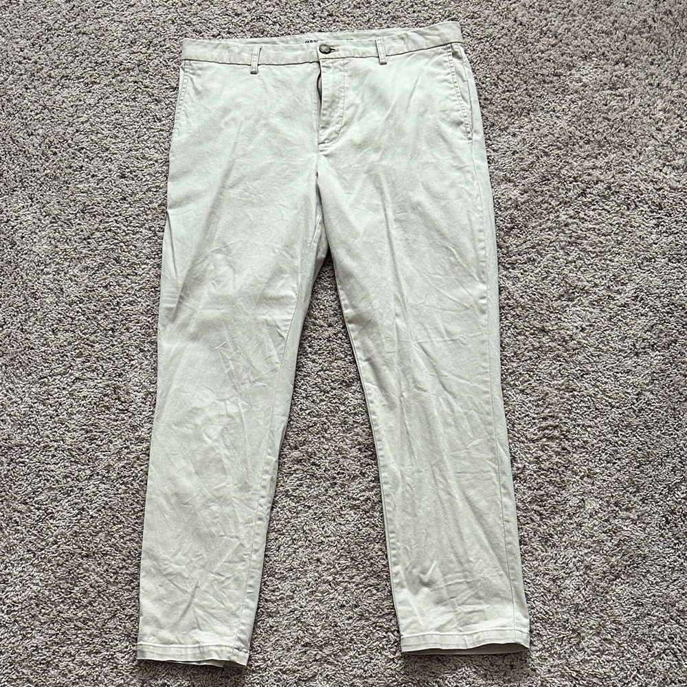 Old Navy Men's Light Cream Chinos